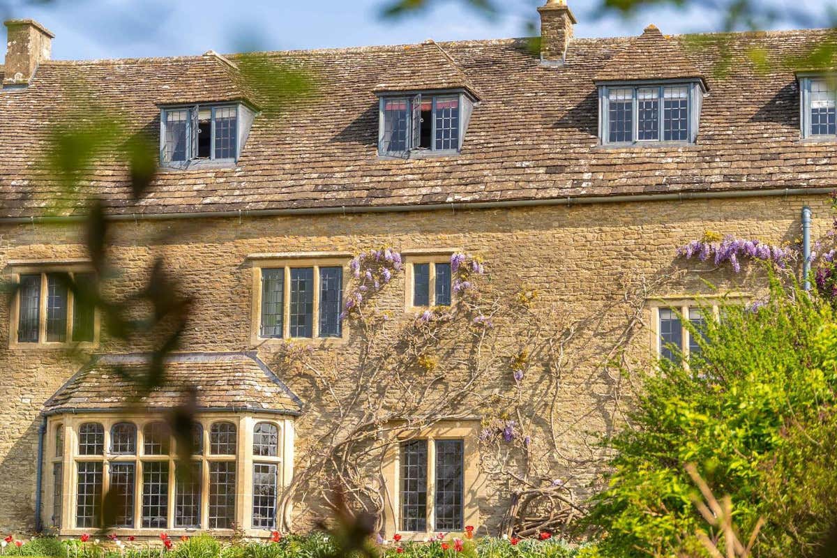 Viaggio nei luoghi di sua maestà: i percorsi reali nel Regno Unito