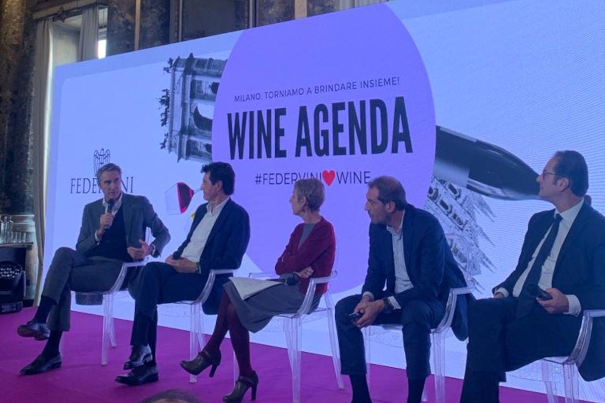 Un momento di Wine Agenda, appuntamento voluto da Federvini e Milano Wine Week Defiscalizzazione, export e attenuazione dei costi energetici: le richieste di Federvini al Governo