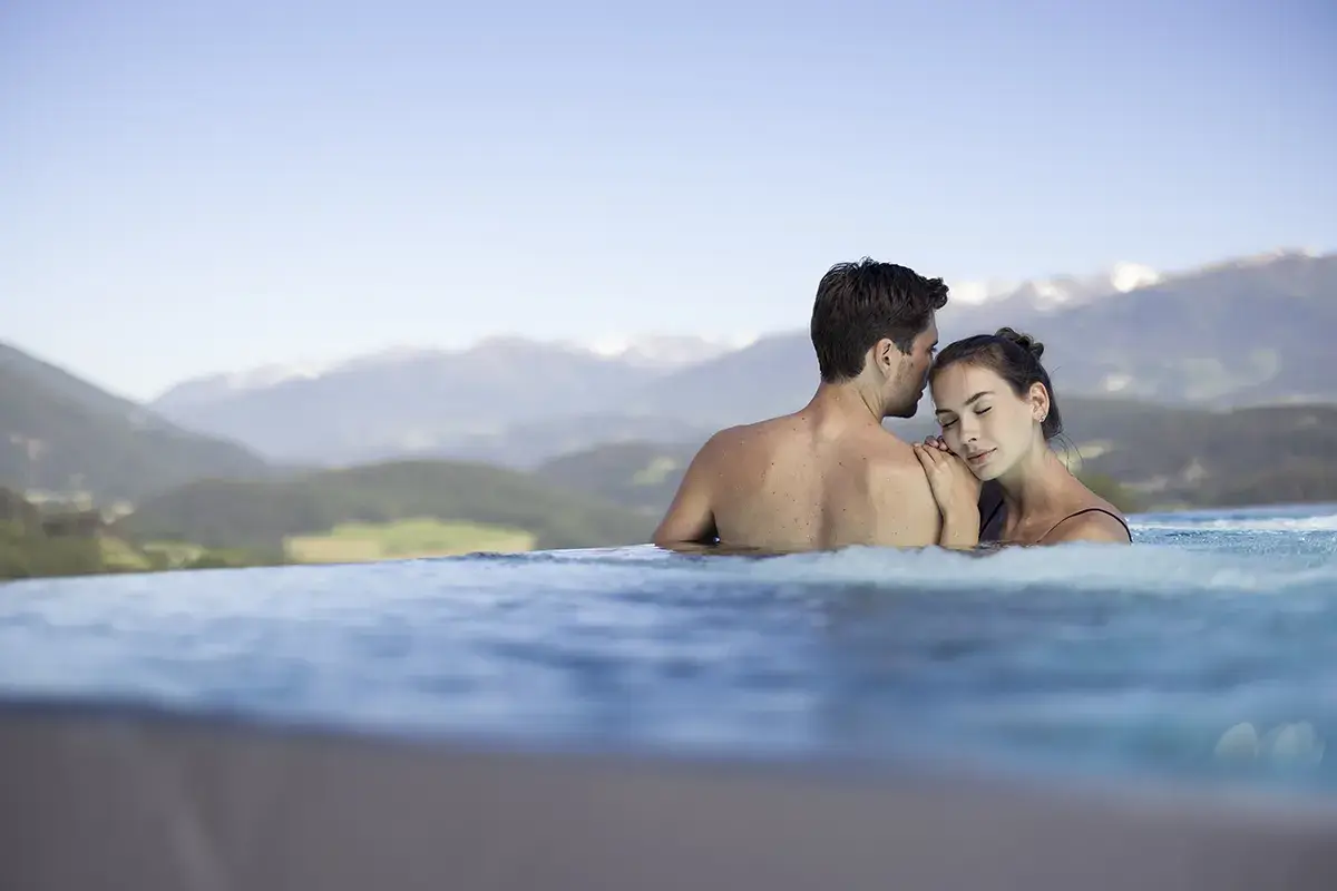 Coccole con vista Winkler a tutto piscine, da quelle private a quelle panoramiche
