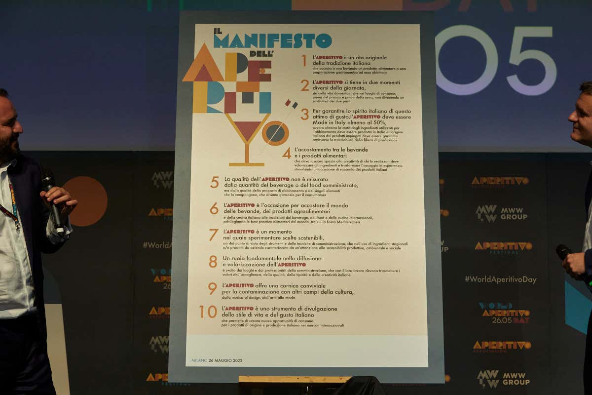 Ecco il decalogo dell’aperitivo perfetto, icona del Made in Italy nel mondo