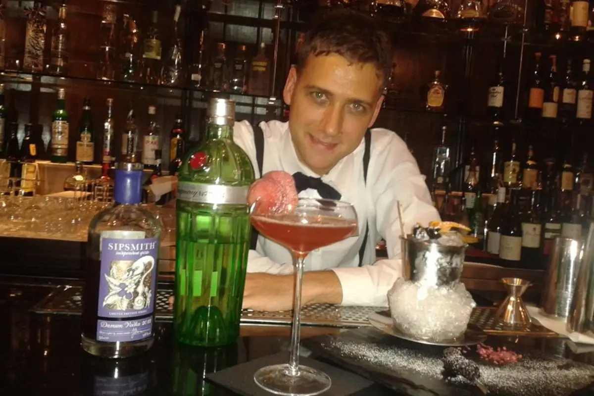 Francesco Fasano e il suo Fresh Tempation World cocktail day, i segreti della mixology svelati da Francesco Fasano