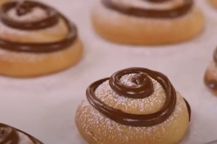 Yogurtelle con Nutella Giornata mondiale della Nutella: ecco perch&eacute; piace cos&igrave; tanto a tutti
