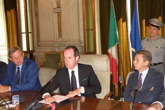 al centro, Luca Zaia