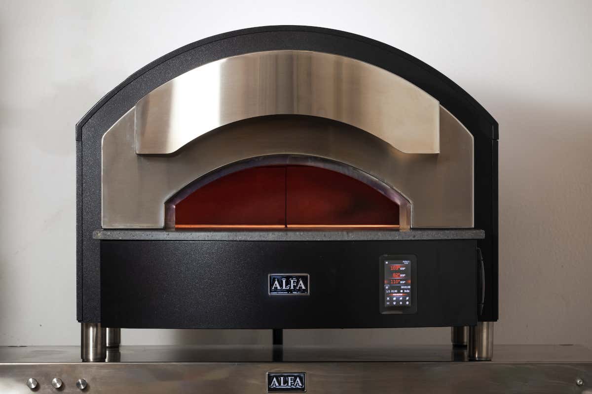Zeno: il forno compatto, elettrico e potente come quello a legna per la pizza napoletana