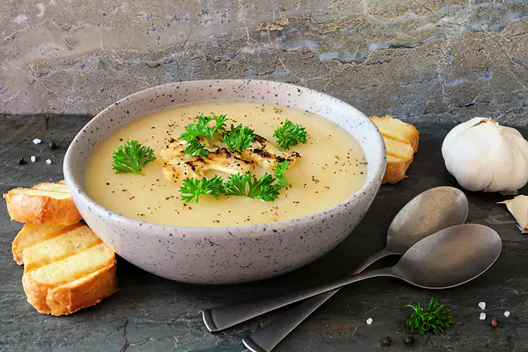 La zuppa sono utili per lo stress e l&rsquo;ansia da pandemia La zuppa piatto terapeutico per la Pandemic Paranoia