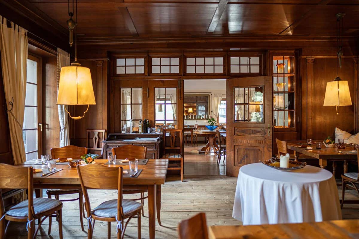 La sala del ristorante Zum Turm
