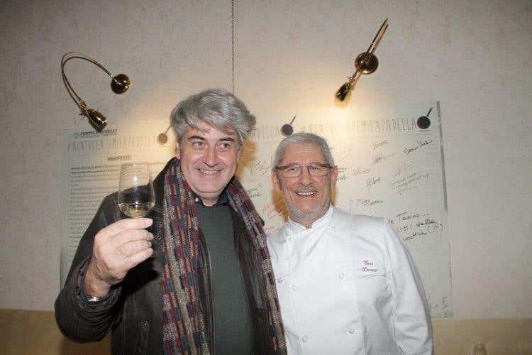 Luigi Caricato (OlioOfficina Magazine) e Tano Simonato