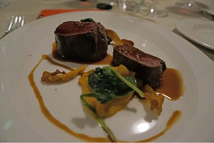 Filetto di capriolo con crema di zucca e cime di rapa (Giancarlo Morelli)