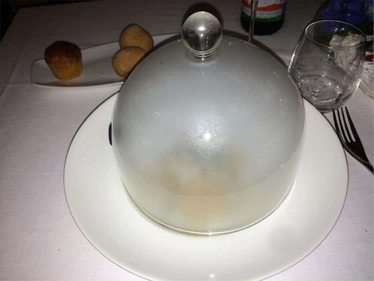 Pasta Ajo & Ojo affumicata con carpaccio di gamberi rossi, zenzero e bottarga all’Armagnac (coperto) - Claudio Petrolo