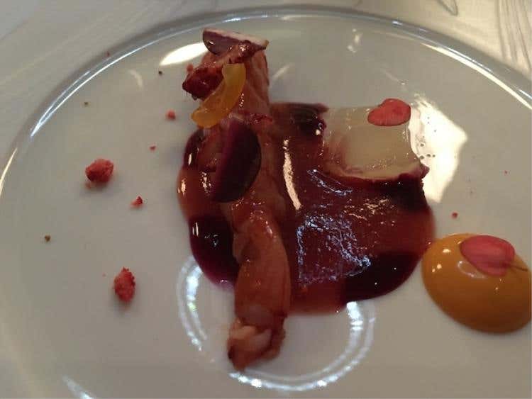 Gamberoni rossi, fragole, pomodori al profumo di vaniglia