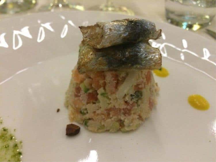 Panzanella di Mandorle Pizzute d'Avola con Sarde all'Arancia. Accompagnato da Vespero, Viogner Tenuta S.Agata Castagneto Carducci