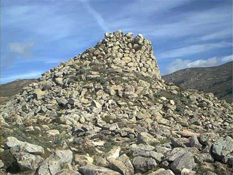 Ruinas Nuraghe Code