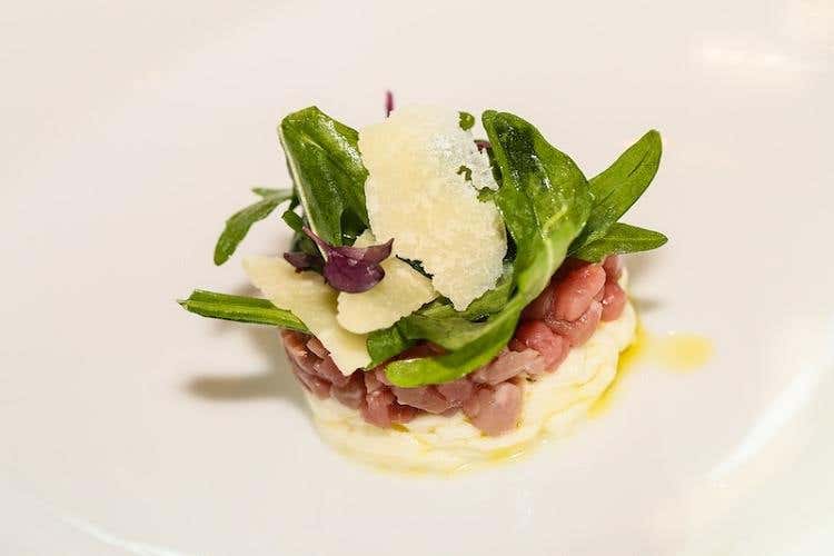 Cruda la granda con burrata