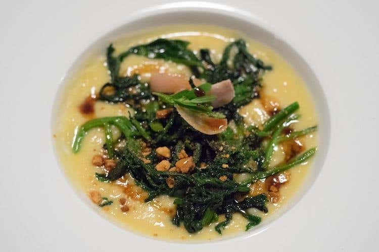 Cicerchie dei Monti Dauni in crema con marasciuolo selvatico, mosto cotto di fichi, lampascioni canditi e olive Nolche, biscotto mostacciolo