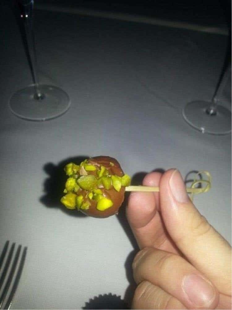 Cioccolato gianduja al Foie Gras con pistacchio di Bronte