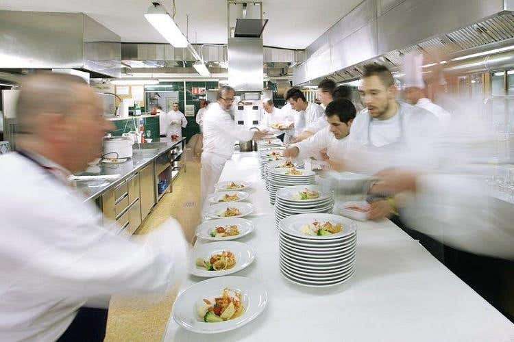 Cena di Gala al Rosa Alpina (foto Daniel Töchterle