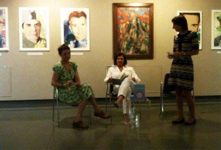 Roberta Schira presenta il suo libro con Carla Latini e Alessandra de Bigantina