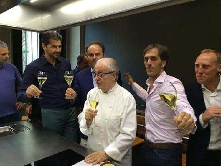 da sinistra: Andrea Berton, Matteo Lunelli (Cantine Ferrari), Gualtiero Marchesi e Davide Oldani
