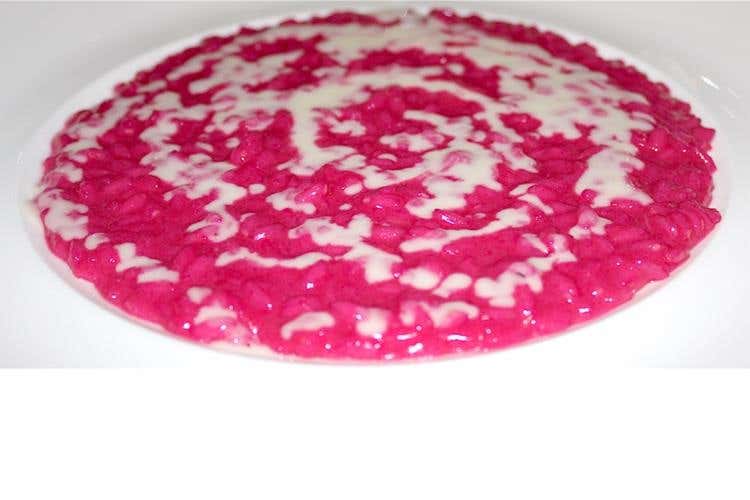 Risotto alle rape rosse e salsa di Gorgonzola
