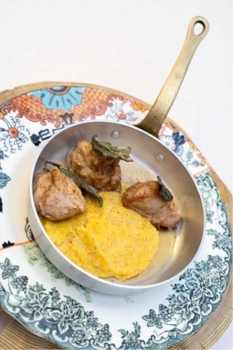 Animelle al burro e salvia con polenta 