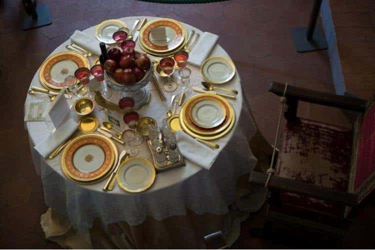 Cena di fine vendemmia in famiglia Ospiti del Conte Borghini Baldovinetti de Bacci Venuti, Palazzo di San Fabiano