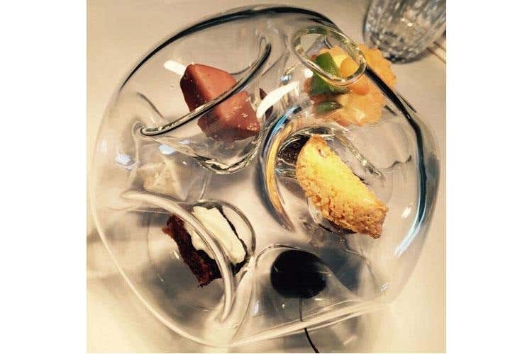 La piccola pasticceria (A Cavernago brilla la stella de Il Saraceno 
Il pesce di Roberto Proto un “plus”)