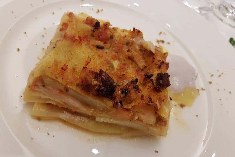 Vincistocco - Lasagnetta di pasta fresca con stoccafisso all'anconitana (ristorante Fortino napoleonico) - Accademmia dello stoccafisso, 20 anni 
Una cena a colpi di tipicità per festeggiare
