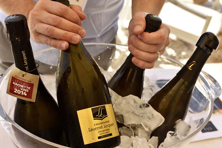 (Ad Alassio il mare si fa champagne 
Due giorni di brindisi e masterclass)