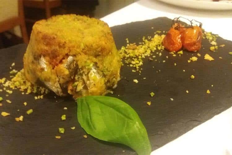 Parmigiana di melanzane con vellutata di basilico e pomodorini confit - Ai Giardini Paprika & Cannella di Milano 
Il Mediterraneo con un tocco di Sardegna