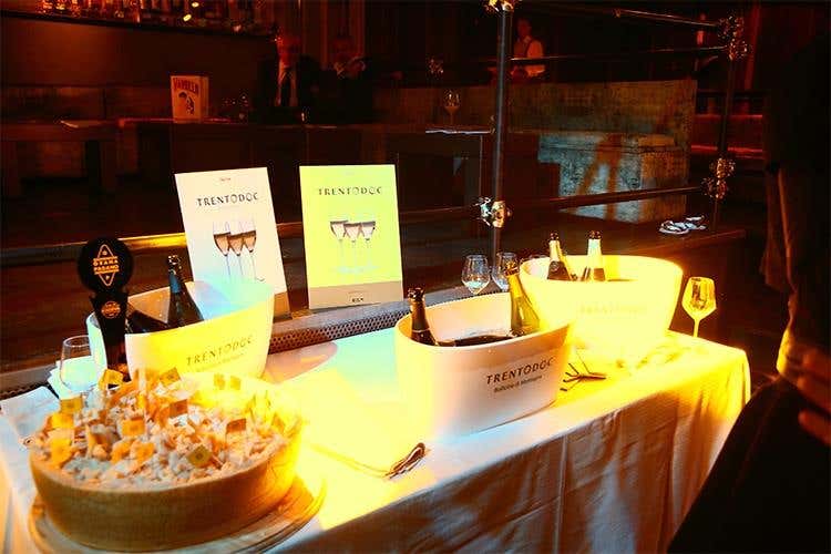 Ais al Premio Italia a Tavola 
Delegazioni unite con vini d'eccellenza