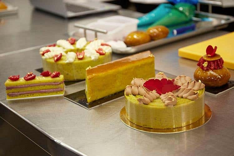 (Al 26° Simposio Tecnico AMPI 
tema cardine, l'innovazione in pasticceria)