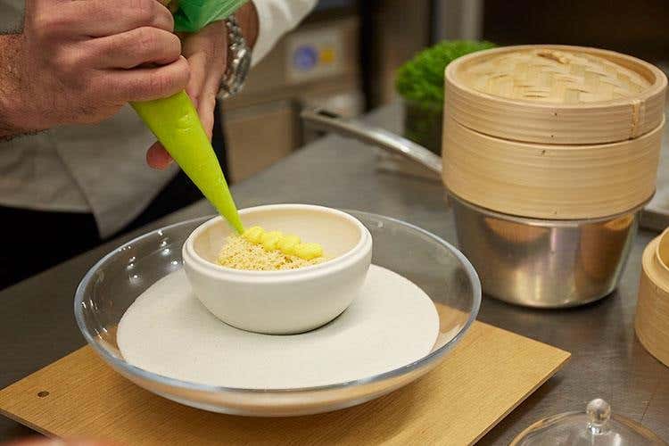 (Al 26° Simposio Tecnico AMPI 
tema cardine, l'innovazione in pasticceria)