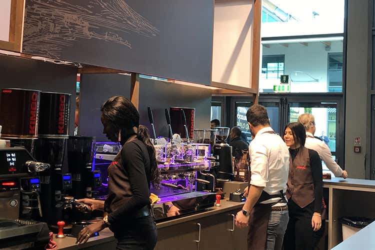 (Le tante anime di Kimbo 
Dall'espresso alla ristorazione)