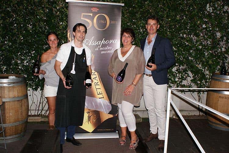 Silvia Mazzoni, Oscar Mazzoleni, Lucia Letrari e Francesco Nicoli - Al Carroponte, una serata di abbinamenti 
con gli spumanti Trentodoc di Letrari