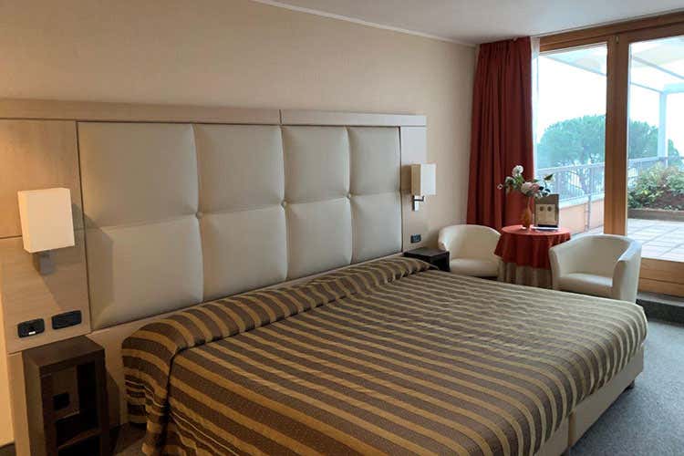 (Al Cocca Hotel di Sarnico 
Relax, meeting e buona cucina)