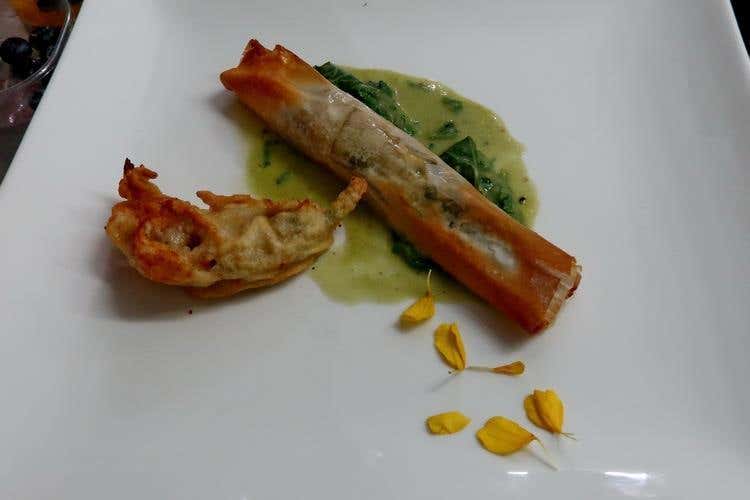 Filetto di coniglio servito croccante su cremoso di tenerezze (Al Fogher di Piazza Armerina 
Tappa siciliana d’obbligo)