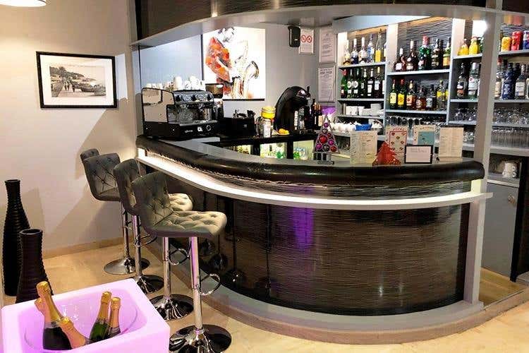 (Al Summer Hotel Brice Garden 
per i sette mesi estivi di Nizza)