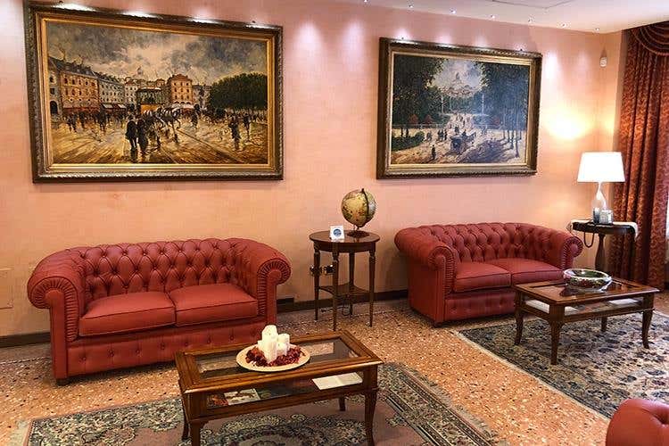 (Albergo dei Medaglioni 
Ospitalità e cucina tipicamente emiliane)