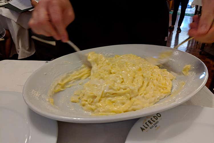Alfredo alla Scrofa guarda avanti 
Presto un franchising di fettuccine