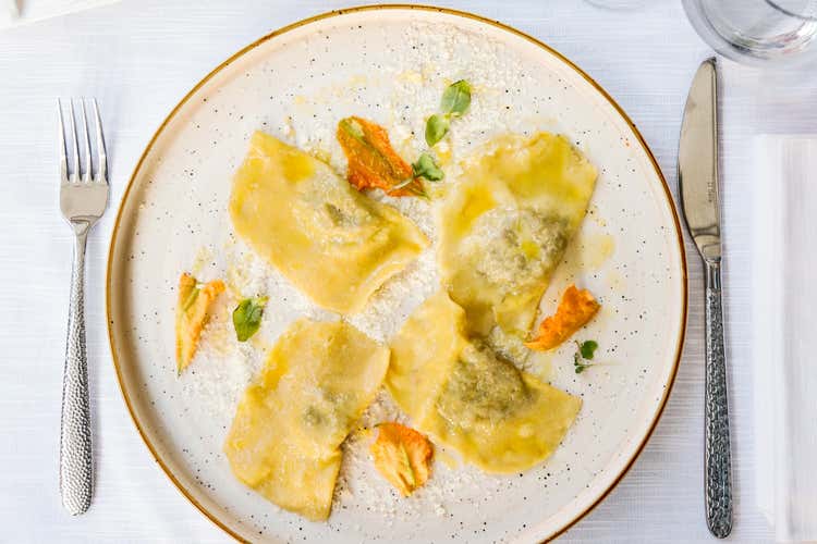 (“All’Origine”, ricerca e innovazione 
la ricetta milanese di Fabio Titone
)