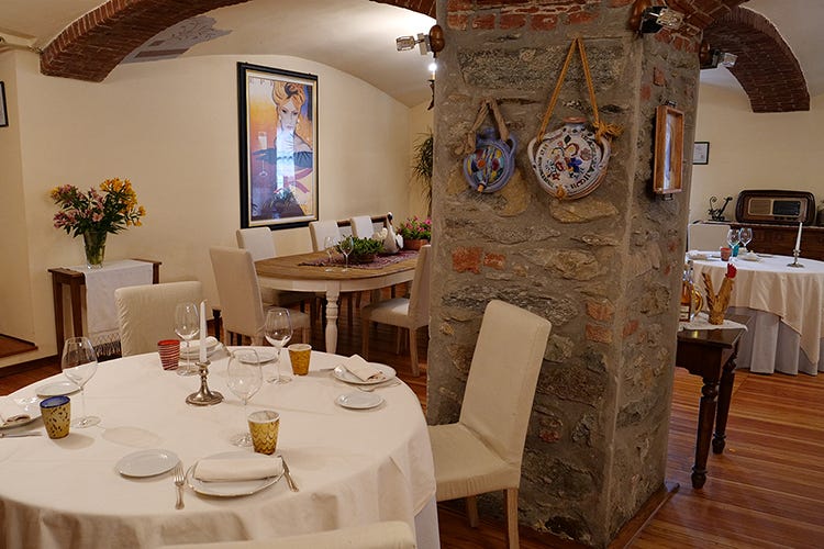 L'interno del ristorante albergo Valli di Lanzo