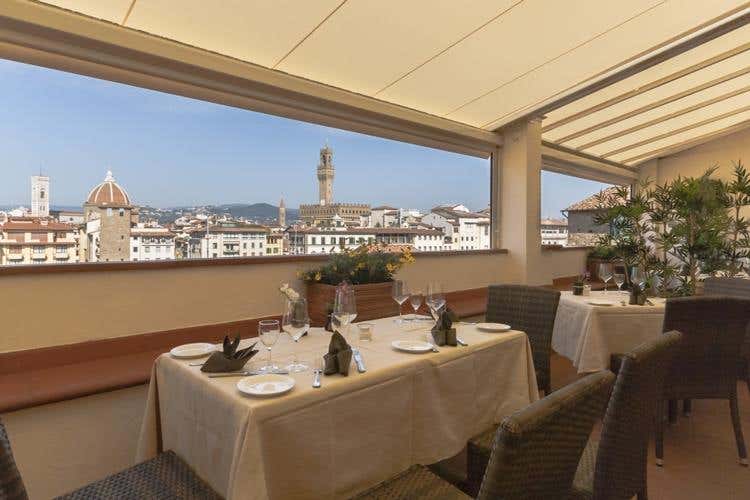 (Alla Torre De’ Rossi 
Ristorante con vista su Firenze)