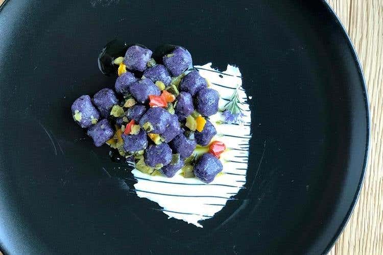 (Amastuola, ospitalità a tutto tondo 
Vino, cucina gourmet e benessere)