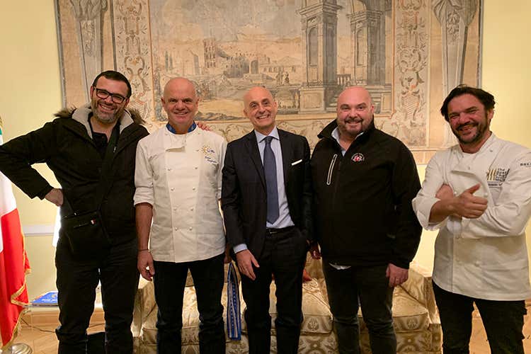 (Ambasciator porta buona cucina 
Enrico Derflingher a Varsavia)