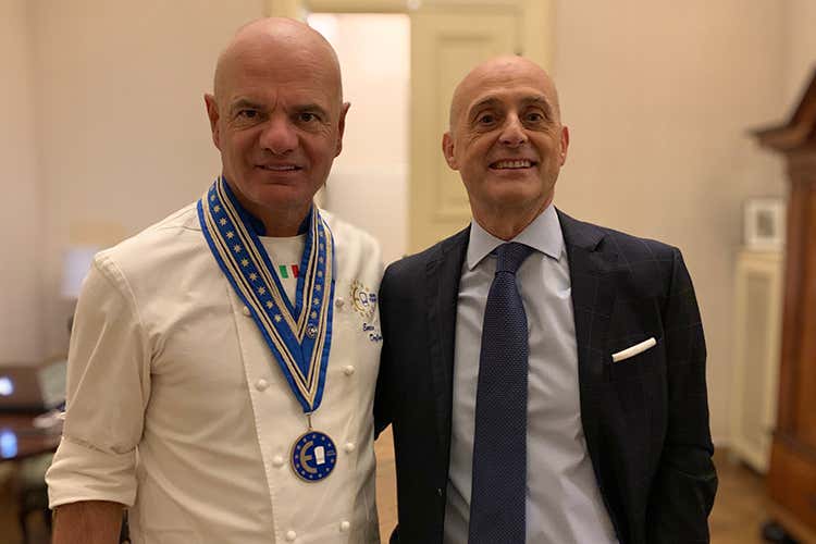 (Ambasciator porta buona cucina 
Enrico Derflingher a Varsavia)