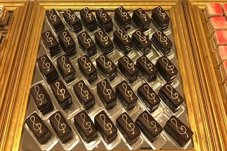 (AMPI in festa per i suoi 25 anni 
Santi Palazzolo è Pasticcere dell’anno)