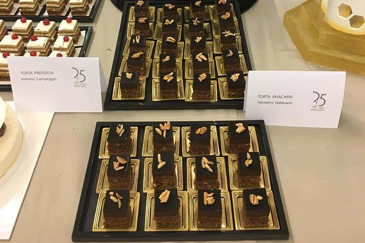 (AMPI in festa per i suoi 25 anni 
Santi Palazzolo è Pasticcere dell’anno)