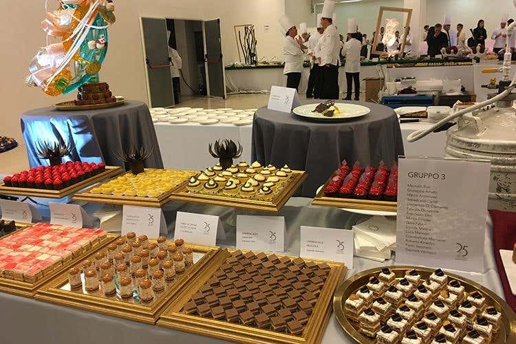 (AMPI in festa per i suoi 25 anni 
Santi Palazzolo è Pasticcere dell’anno)