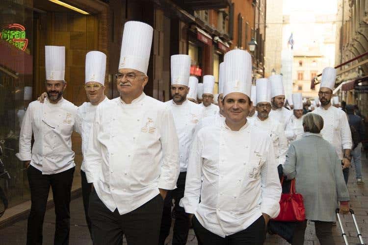 (AMPI in visita a Bologna 
dagli Accademici Fabbri, Elmi, Antoniazzi)