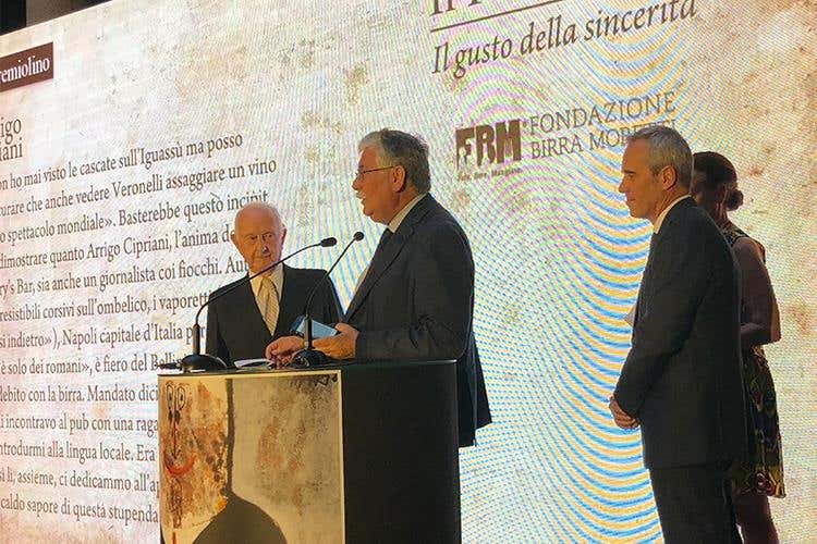 (Arrigo Cipriani premiato da Birra Moretti 
alla 58ª edizione del Premiolino)